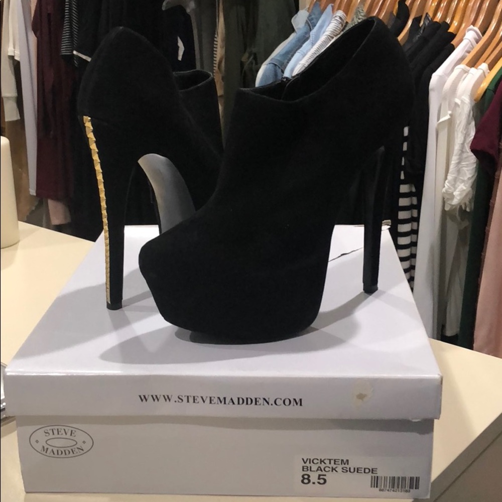 Steve Madden booties